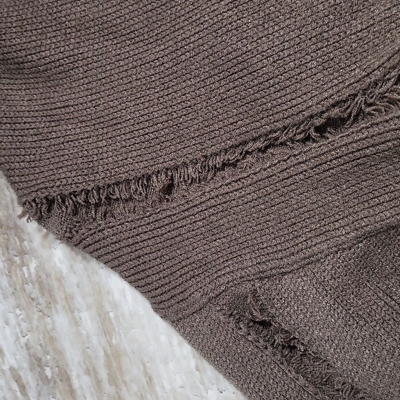 BKE Olive Green Frayed Seam Open Knit Cardigan - Picture 6 of 14